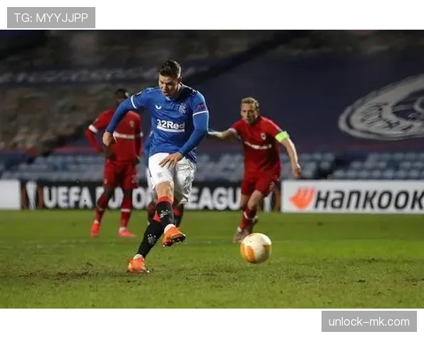 亨克中路渗透战术创新，成为引领现代足球潮流的亮点