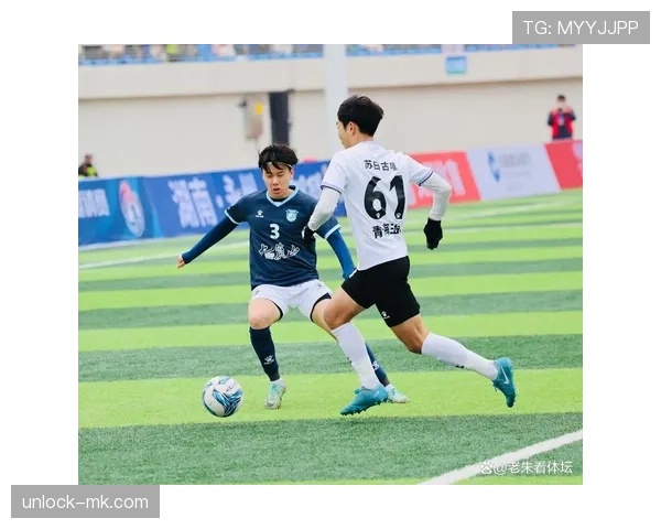 亚运足球赛场惊现黑马,逆袭表现引爆热议 亚运足球赛场惊现黑马,逆袭表现引爆热议