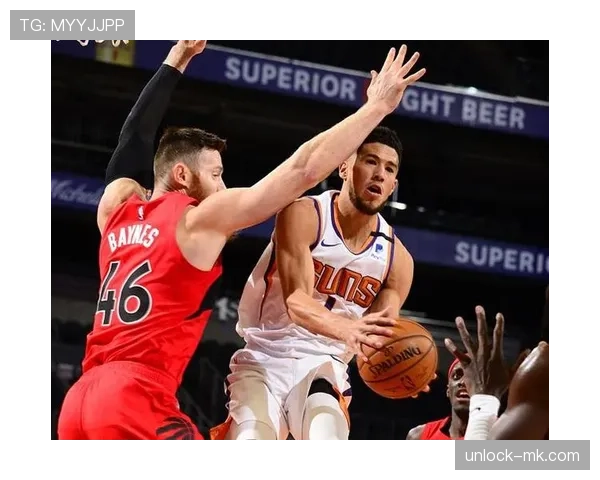 马尔蒂尼掌控全场节奏,球队稳健发挥尽显统治力 马尔蒂尼掌控全场节奏,球队稳健发挥尽显统治力