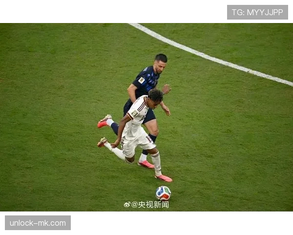 巴埃纳攻破乌拉圭球门:西班牙1-0取胜成焦点 巴埃纳攻破乌拉圭球门:西班牙1-0取胜成焦点